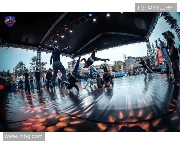 武汉街舞队焕新风貌热议街舞文化的崛起与变革之路